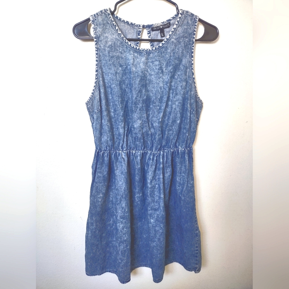 derek heart acid wash dress.   L.